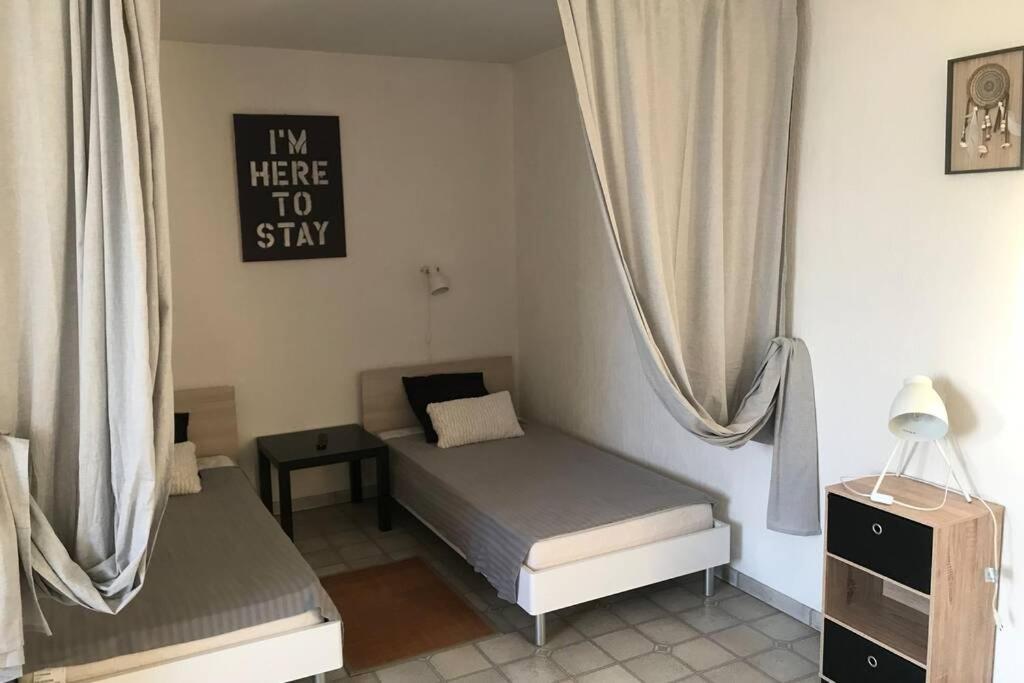 Studio Meuble Classe 2 Etoiles - 30M² Gréoux-les-Bains Buitenkant foto