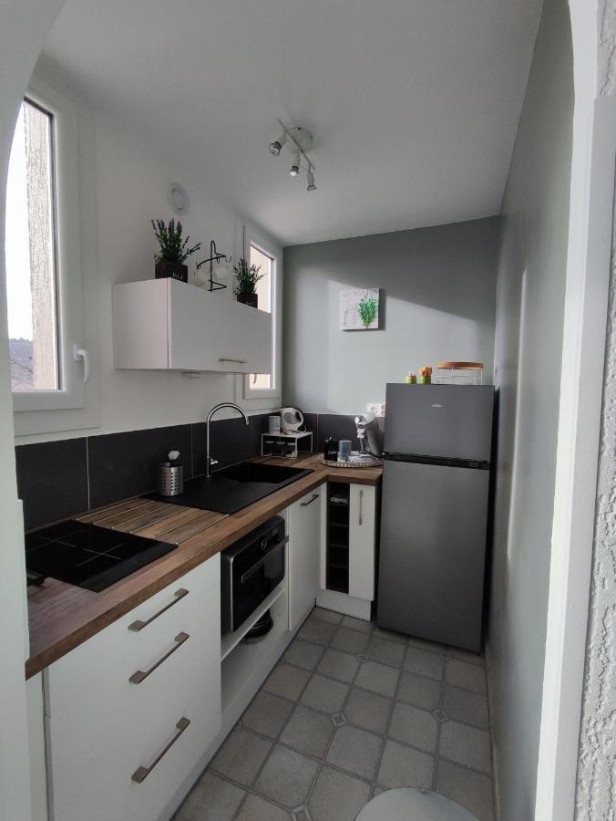 Studio Meuble Classe 2 Etoiles - 30M² Gréoux-les-Bains Buitenkant foto