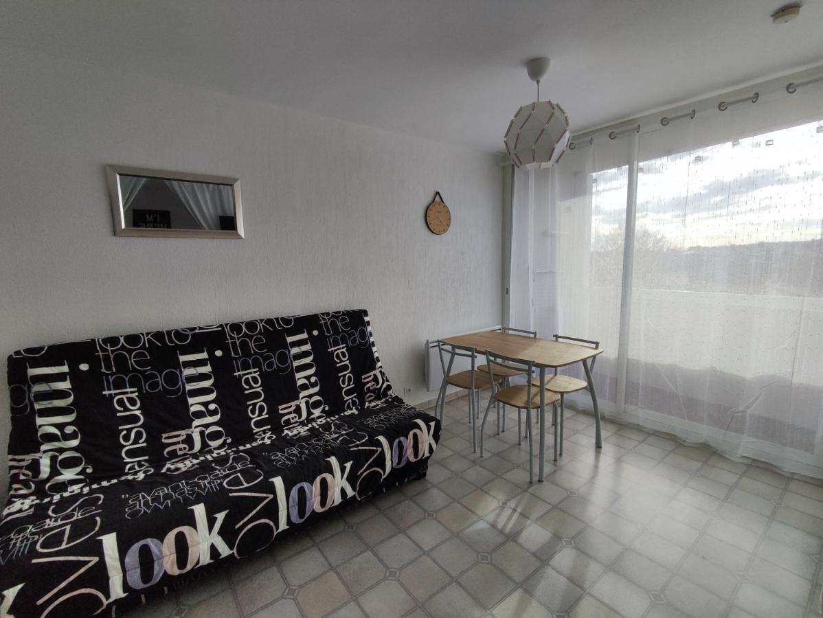 Studio Meuble Classe 2 Etoiles - 30M² Gréoux-les-Bains Buitenkant foto